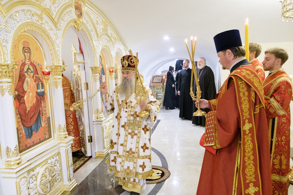 Освящение нижнего храма Казанского собора