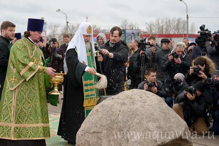 Патриарх Кирилл освятил место под закладку храма преподобного Сергия Радонежского в Гатчине