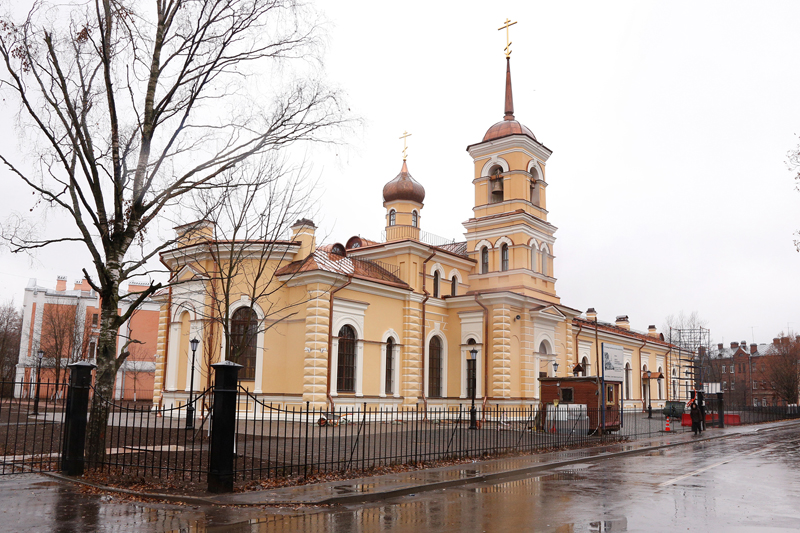 Святейший Патриарх Кирилл освятил восстановленный храм преподобного Сергия Радожнежского в Царском Селе