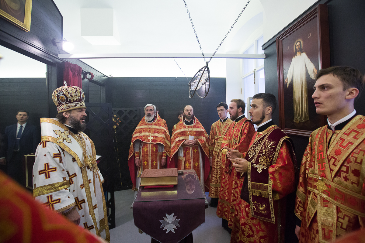 Освящен храм святого Серафима Петроградского при ОРОиК