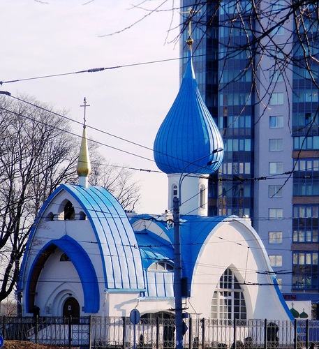 Освящен храм святого Иоанна Кронштадтского на Кронштадтской площади