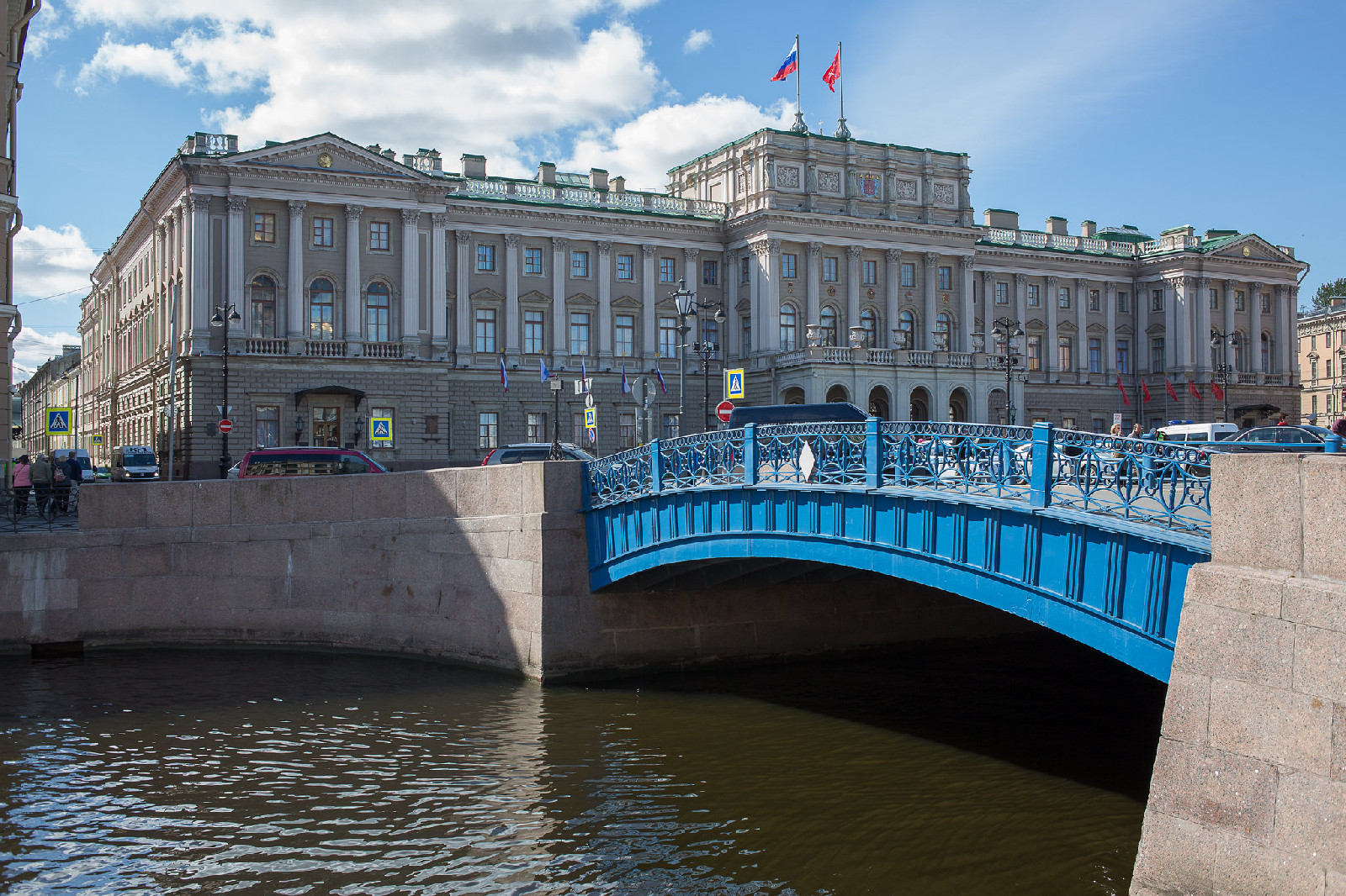 Мариинский дворец синий мост