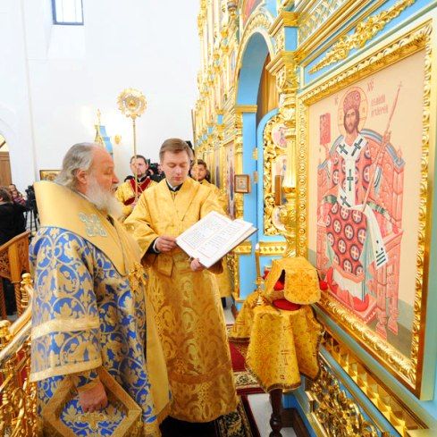 Патриарх Кирилл освятил храм святых апостолов Петра и Павла в Сестрорецке