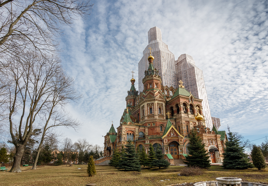 Петропавловский храм в Петергофе