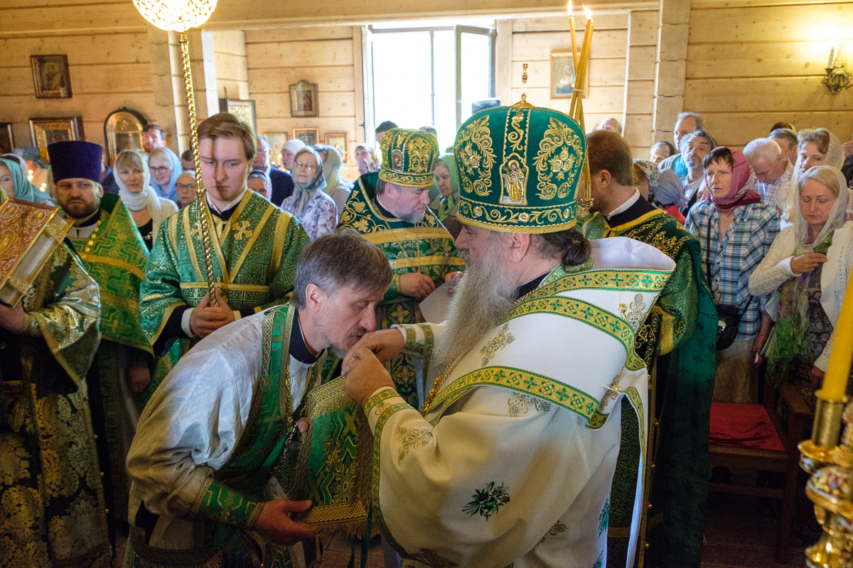 Церковь Николая Чудотворца Долгоозерная