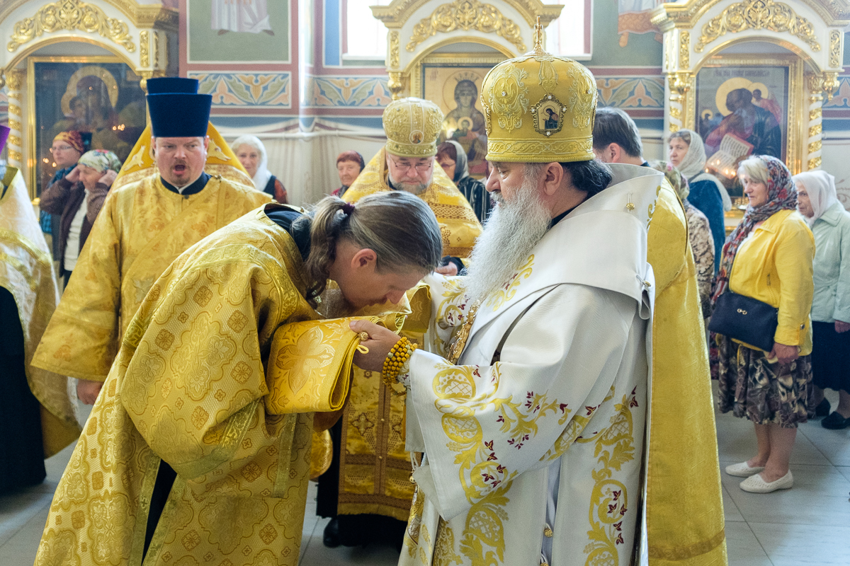 Пос Ленсоветовский храм Рождества