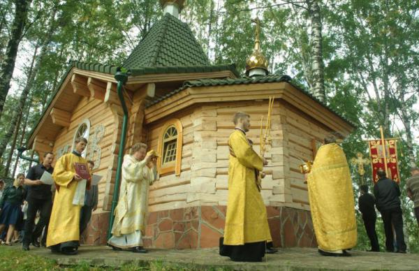 Великое освящение храма святой Марии Магдалины в деревне Бор