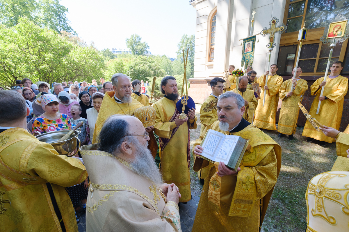 Зеленоград Никольский храм священники