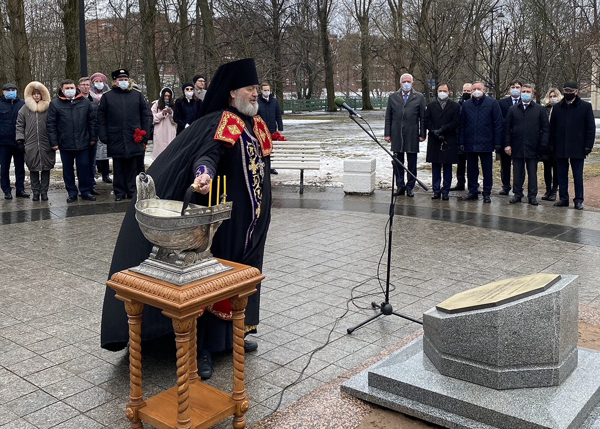 Пасха в кронштадте. Памятник Кронштадтскому мятежу в Кронштадте. Мемориал, посвящённый 100-летию Кронштадтского Восстания и его жертвам. Кронштадт памятник восстанию.